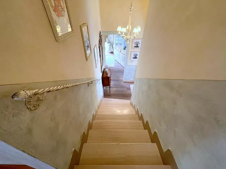 Immagine 56 di Casa indipendente in vendita  a Viareggio