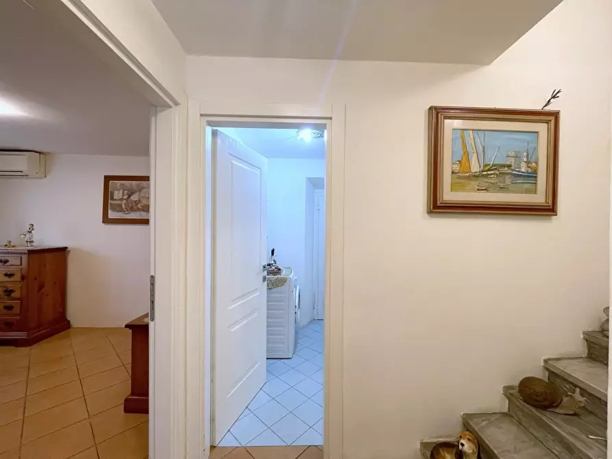 Immagine 15 di Casa indipendente in vendita  a Viareggio