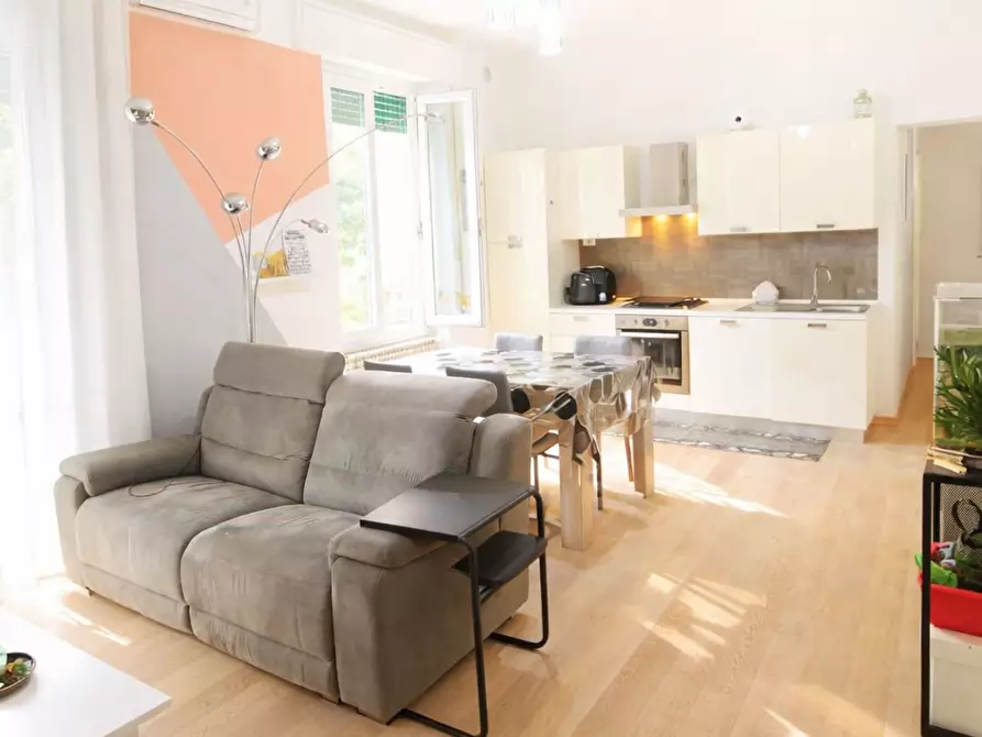 Immagine 1 di Appartamento in vendita  a Pisa