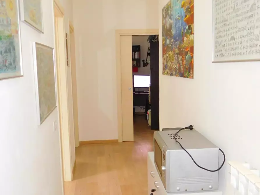 Immagine 5 di Appartamento in vendita  a Pisa