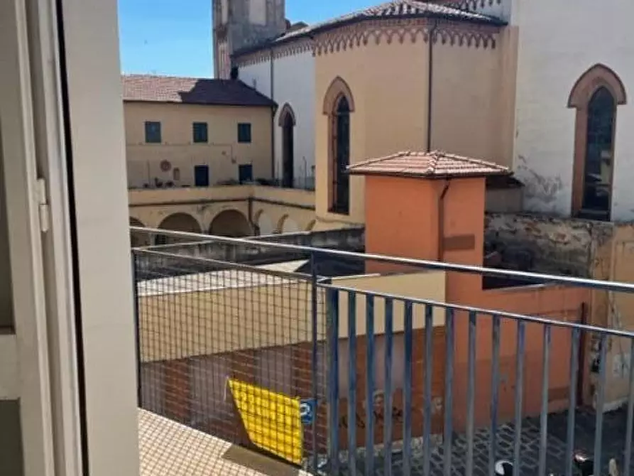 Immagine 14 di Appartamento in vendita  a Pisa