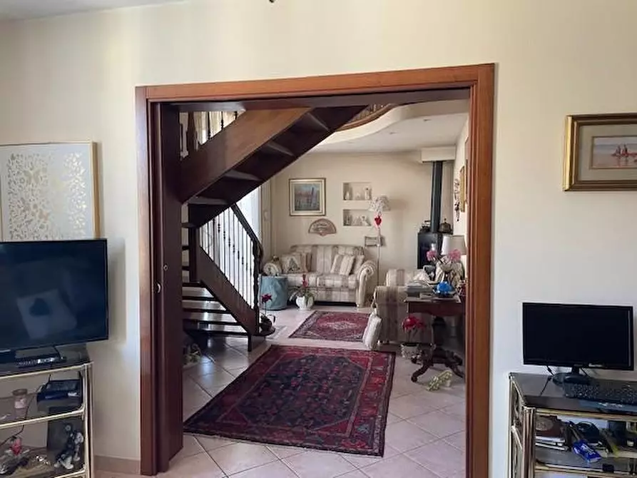 Immagine 1 di Terratetto in vendita  a Pisa