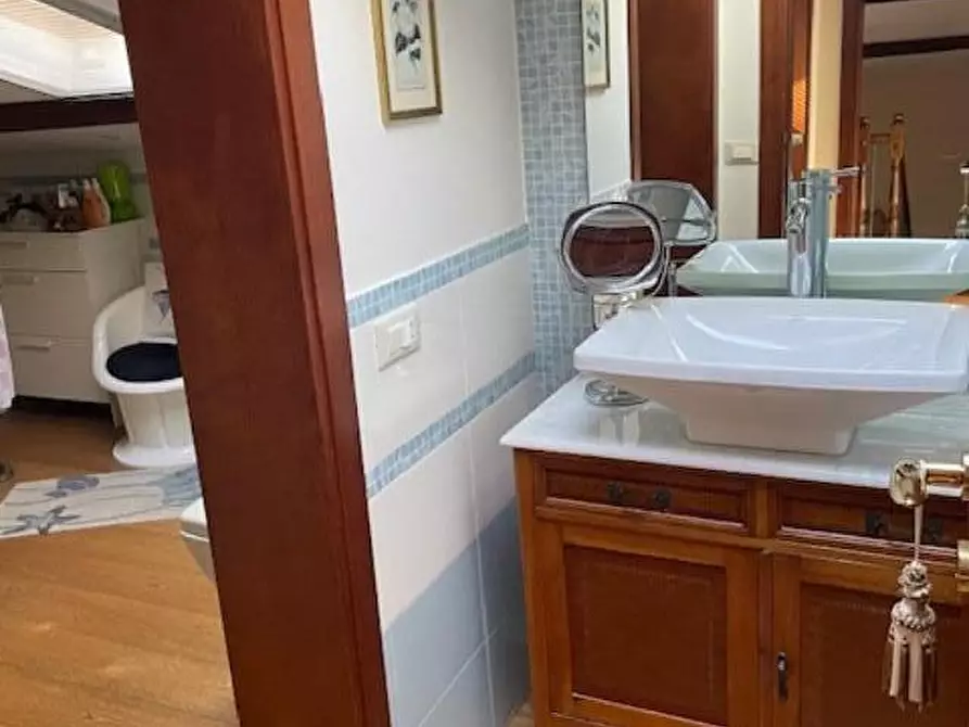 Immagine 9 di Terratetto in vendita  a Pisa