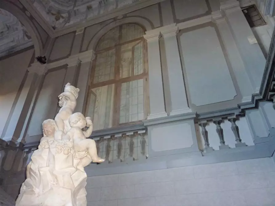 Immagine 4 di Appartamento in vendita  a Pisa