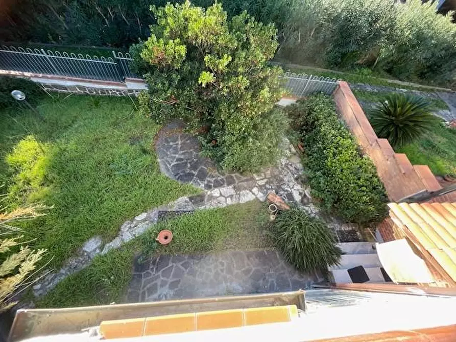 Immagine 35 di Casa bifamiliare in affitto  a Pisa
