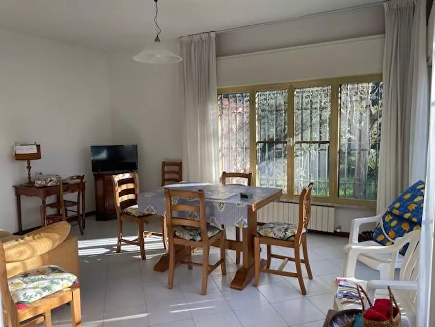 Immagine 36 di Casa bifamiliare in affitto  a Pisa