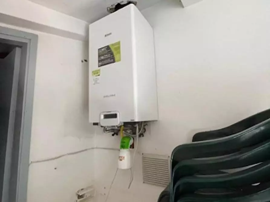 Immagine 27 di Casa bifamiliare in affitto  a Pisa