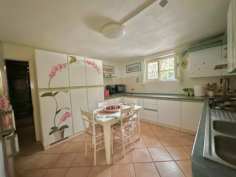 Immagine 9 di Villa in vendita  a Campiglia Marittima