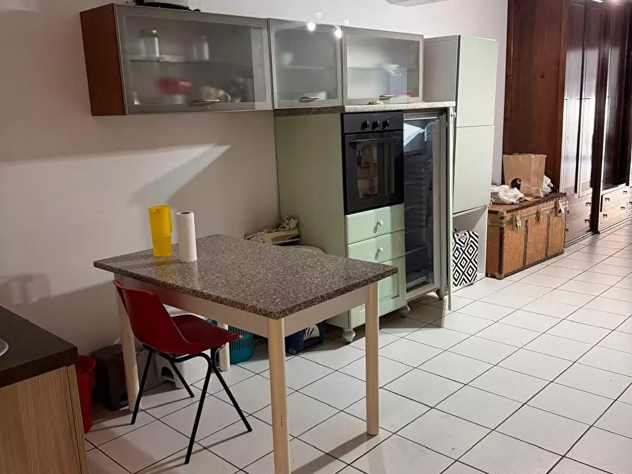 Immagine 3 di Appartamento in vendita  a Siena