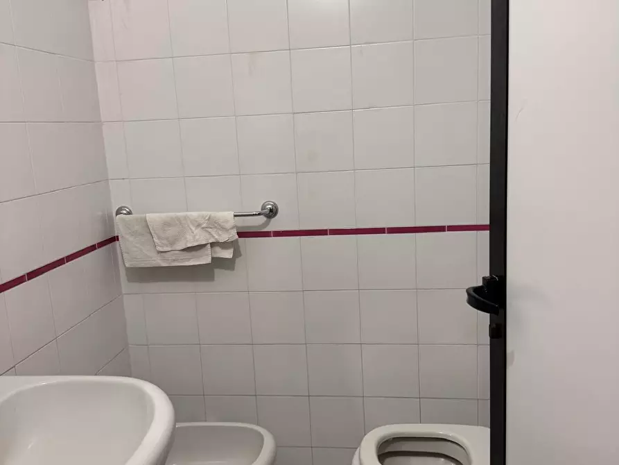 Immagine 8 di Appartamento in vendita  a Siena