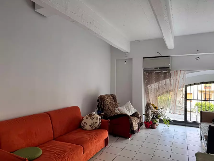 Immagine 10 di Appartamento in vendita  a Siena