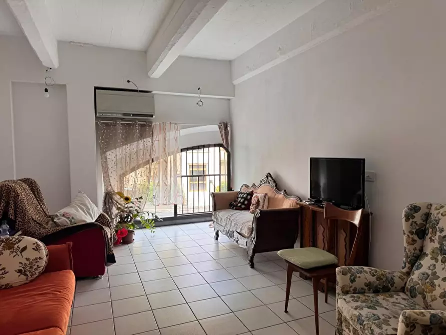 Immagine 4 di Appartamento in vendita  a Siena