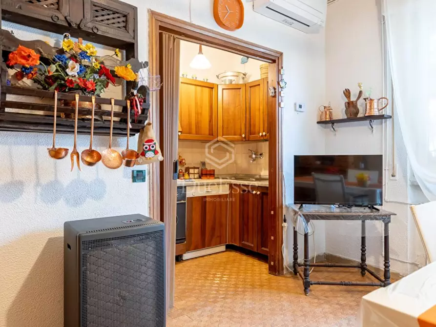 Immagine 10 di Appartamento in vendita  a Pisa