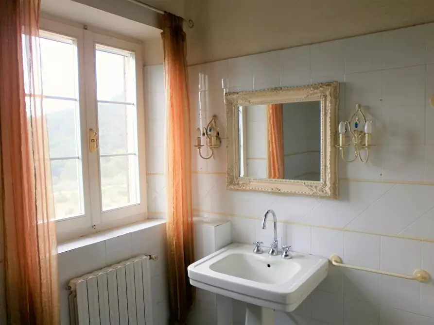 Immagine 12 di Rustico / casale in vendita  a Chianni