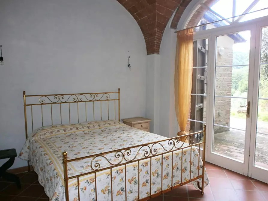 Immagine 10 di Rustico / casale in vendita  a Chianni