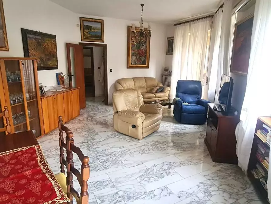 Immagine 6 di Appartamento in vendita  a Livorno