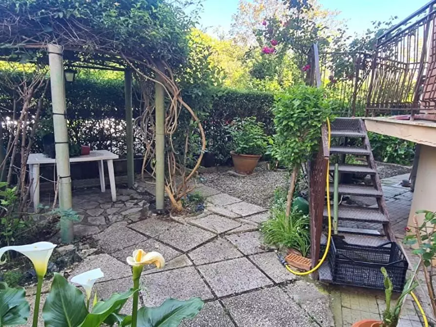 Immagine 27 di Appartamento in vendita  a Livorno