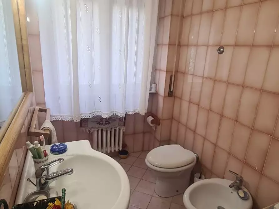 Immagine 22 di Appartamento in vendita  a Livorno