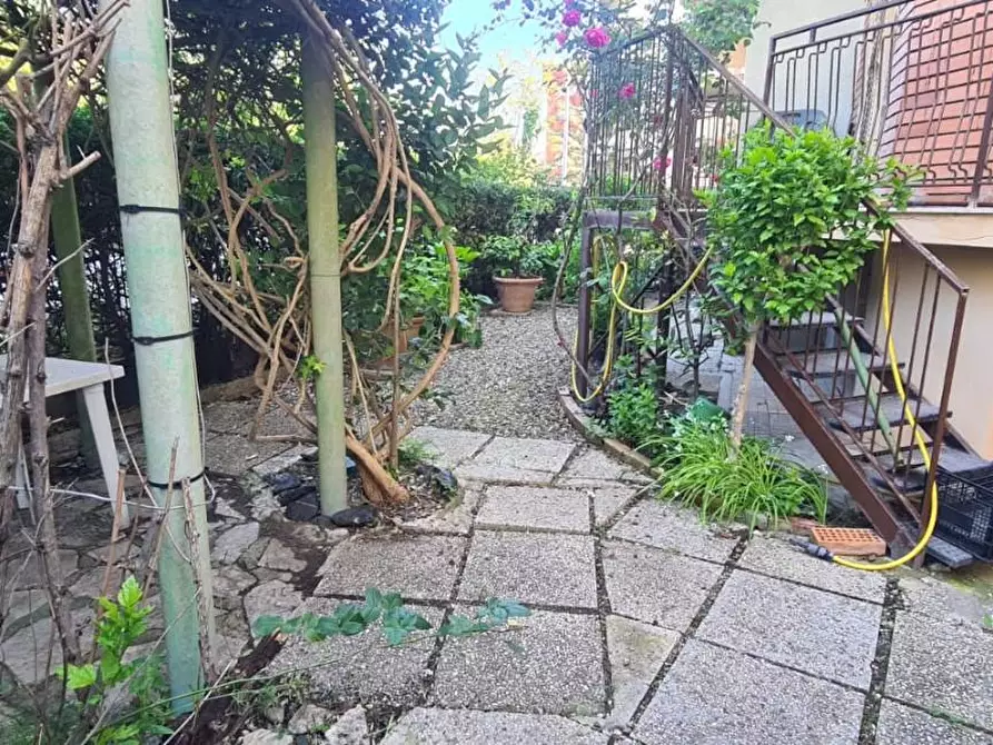 Immagine 28 di Appartamento in vendita  a Livorno