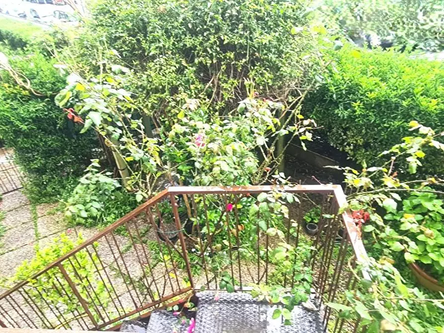 Immagine 9 di Appartamento in vendita  a Livorno