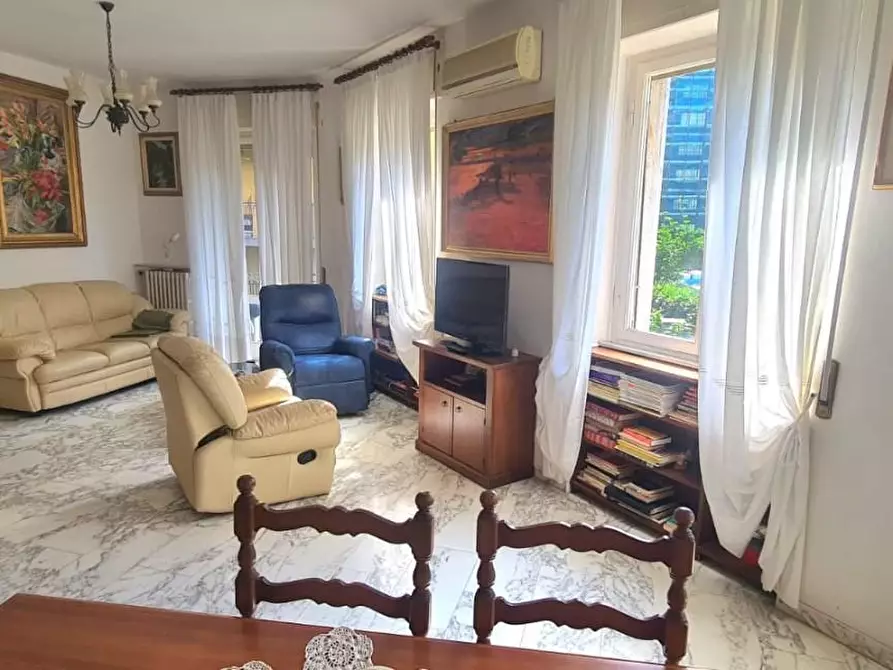 Immagine 3 di Appartamento in vendita  a Livorno