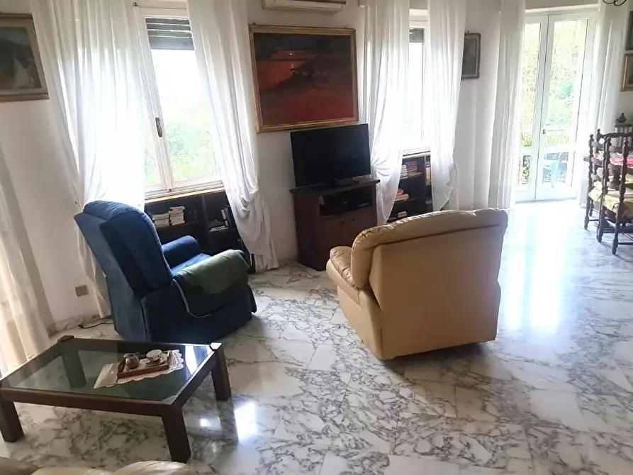 Immagine 8 di Appartamento in vendita  a Livorno