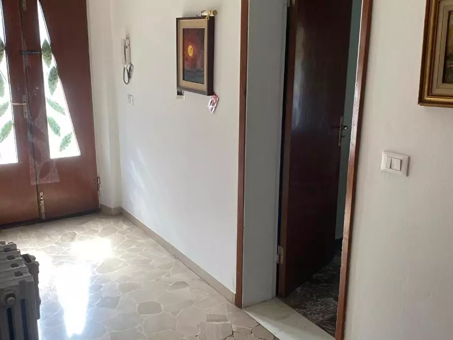 Immagine 5 di Appartamento in vendita  a Massa