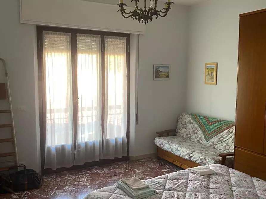 Immagine 6 di Appartamento in vendita  a Massa