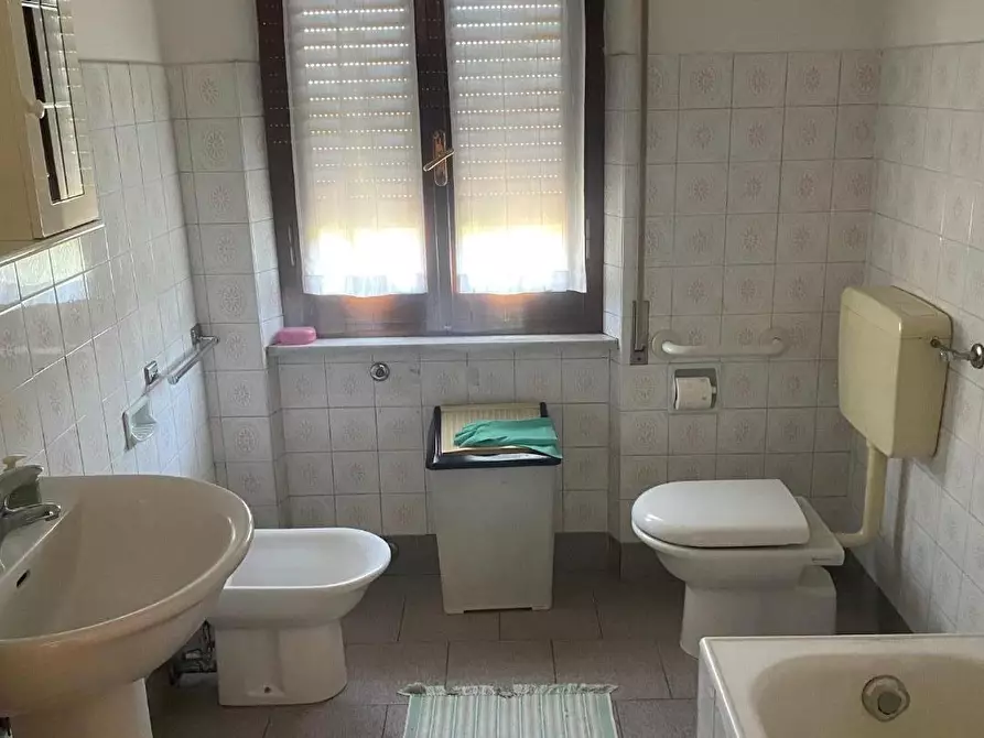 Immagine 9 di Appartamento in vendita  a Massa