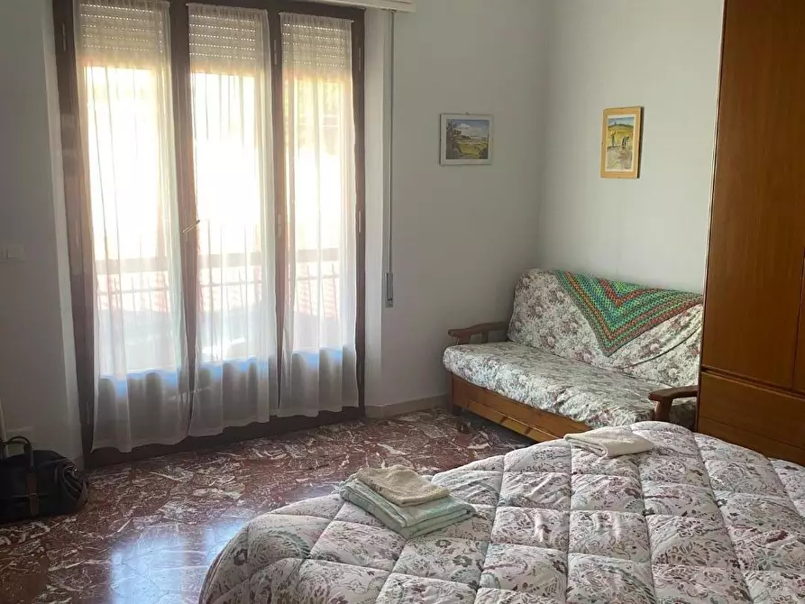 Immagine 10 di Appartamento in vendita  a Massa