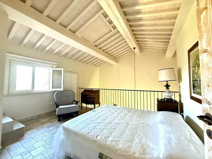 Immagine 17 di Villa in vendita  a Chianni