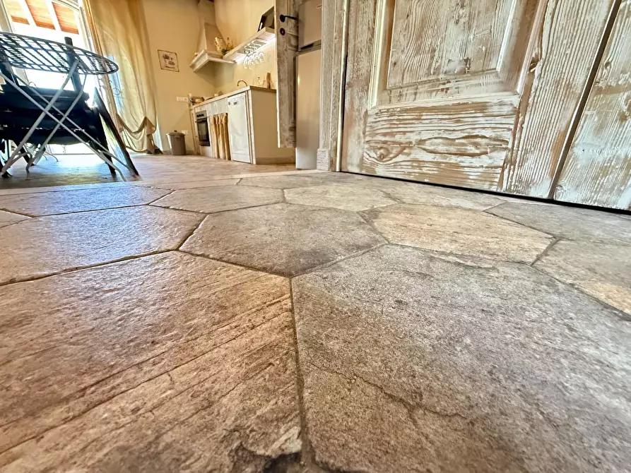 Immagine 32 di Villa in vendita  a Chianni