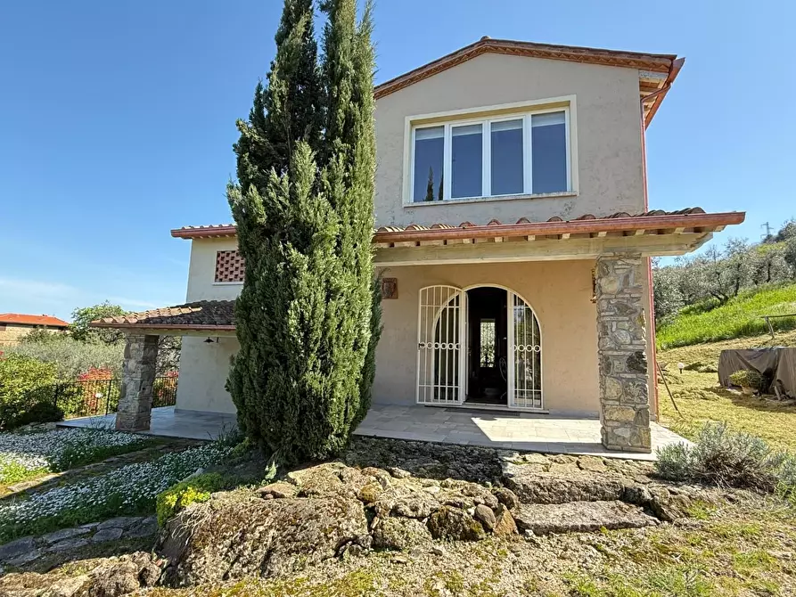 Immagine 4 di Villa in vendita  a Chianni