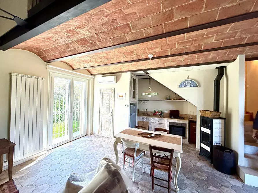 Immagine 23 di Villa in vendita  a Chianni