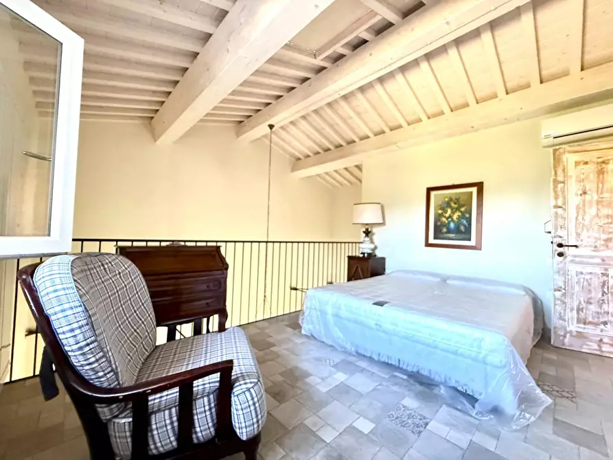 Immagine 16 di Villa in vendita  a Chianni