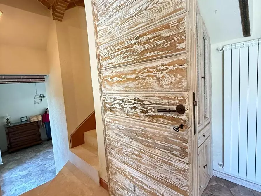 Immagine 24 di Villa in vendita  a Chianni