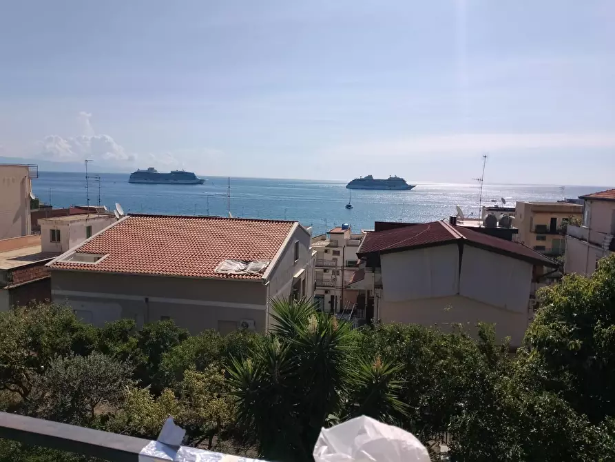 Immagine 3 di Appartamento in vendita  a Giardini-Naxos