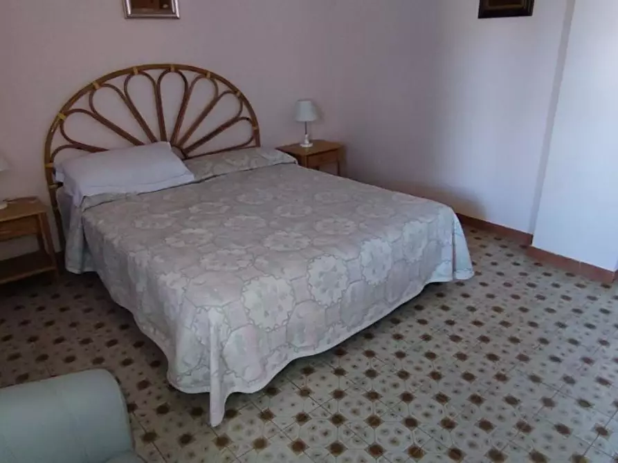 Immagine 22 di Appartamento in vendita  a Giardini-Naxos