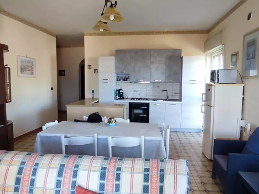 Immagine 19 di Appartamento in vendita  a Giardini-Naxos