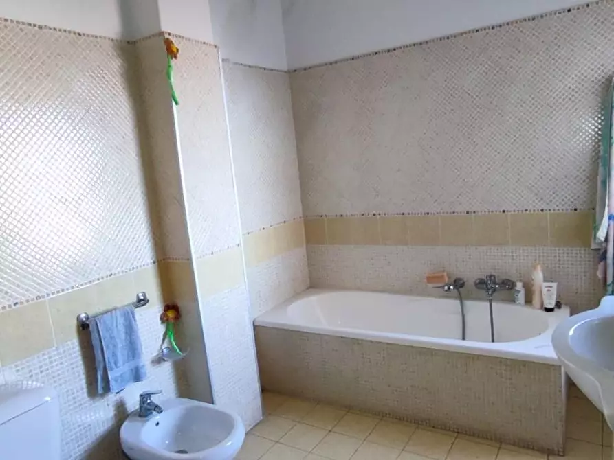 Immagine 27 di Appartamento in vendita  a Giardini-Naxos