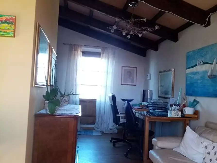 Immagine 5 di Casa colonica in vendita  a Campiglia Marittima