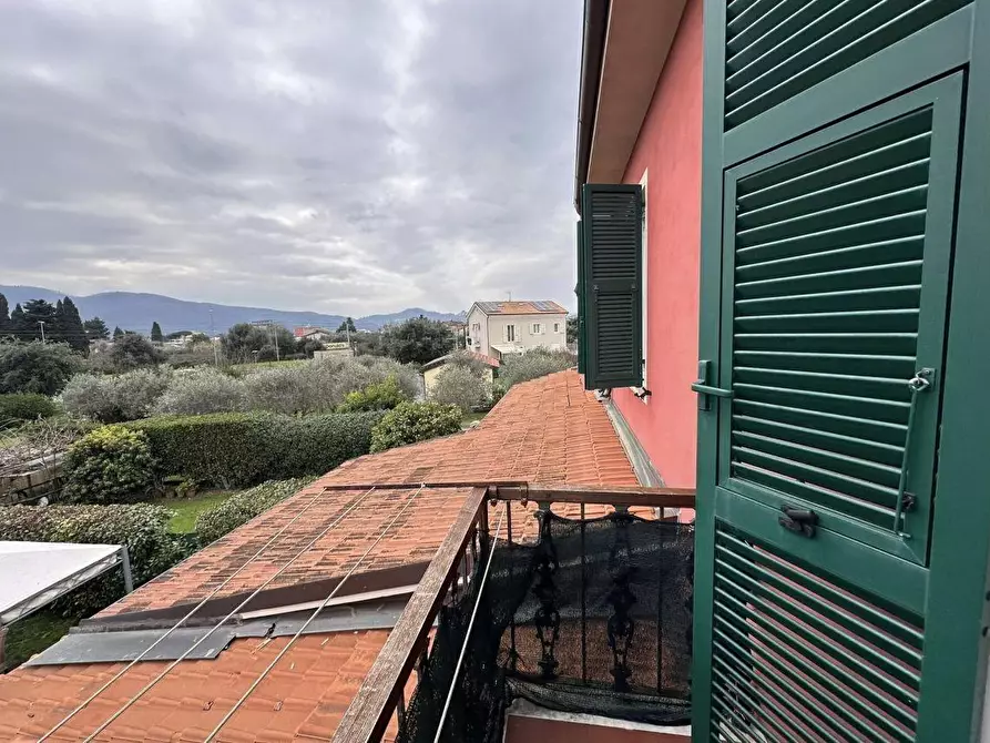 Immagine 9 di Appartamento in vendita  a Sarzana