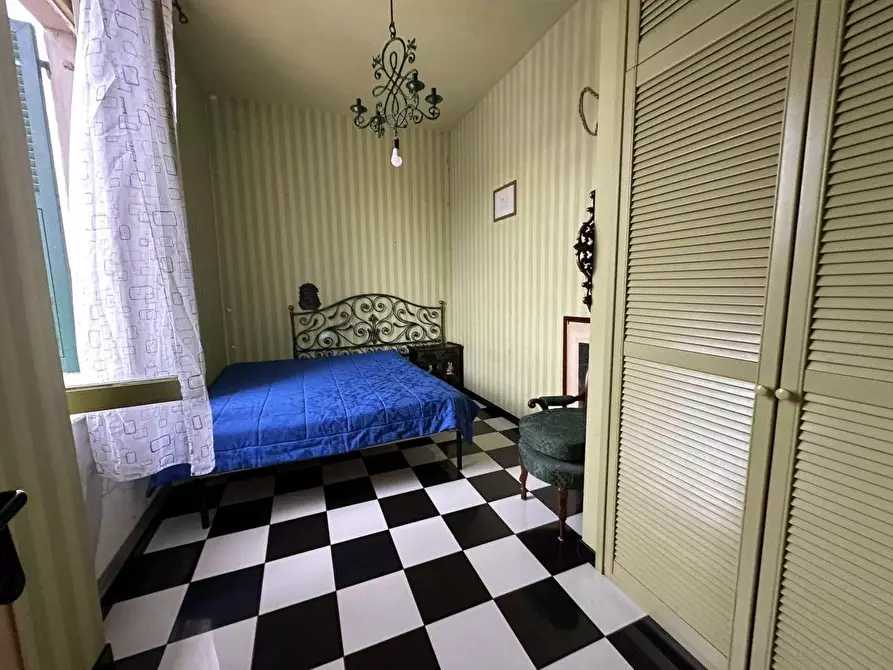 Immagine 13 di Appartamento in vendita  a Sarzana