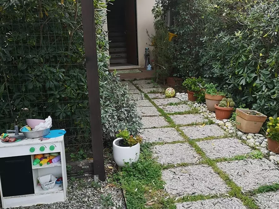 Immagine 2 di Casa semindipendente in vendita  a Piombino