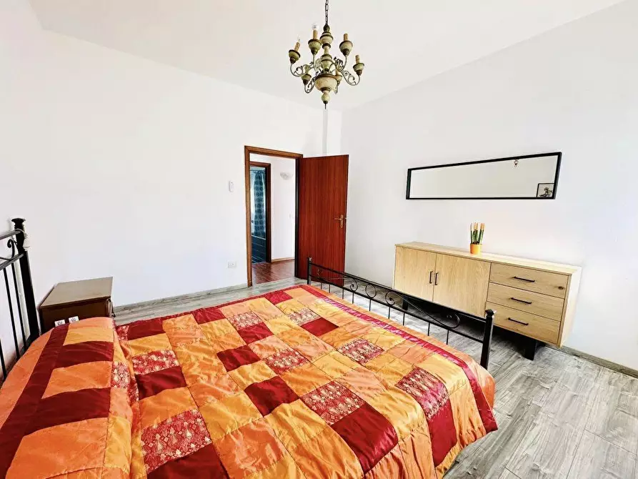 Immagine 13 di Appartamento in vendita  a Carrara