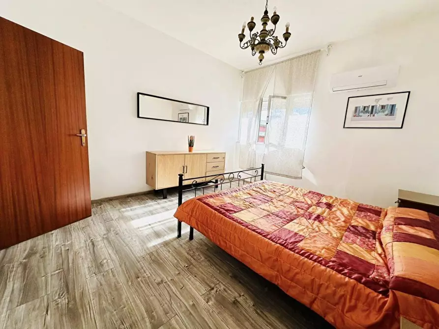 Immagine 11 di Appartamento in vendita  a Carrara