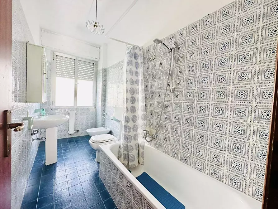 Immagine 14 di Appartamento in vendita  a Carrara