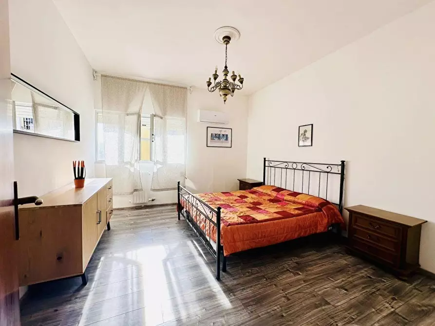 Immagine 10 di Appartamento in vendita  a Carrara