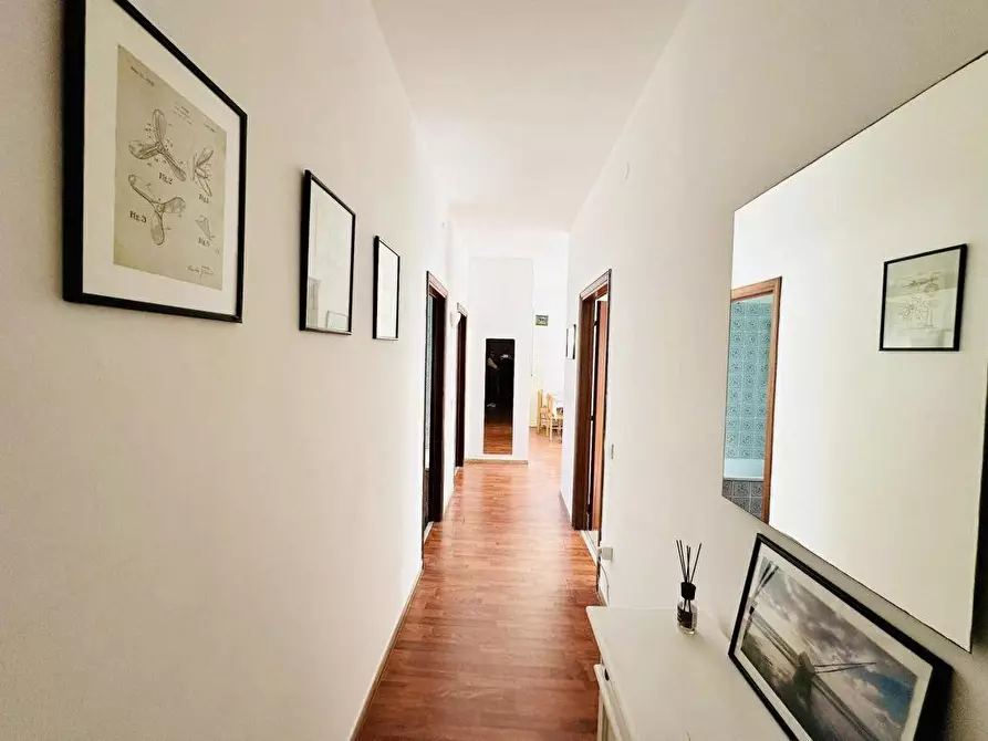 Immagine 4 di Appartamento in vendita  a Carrara