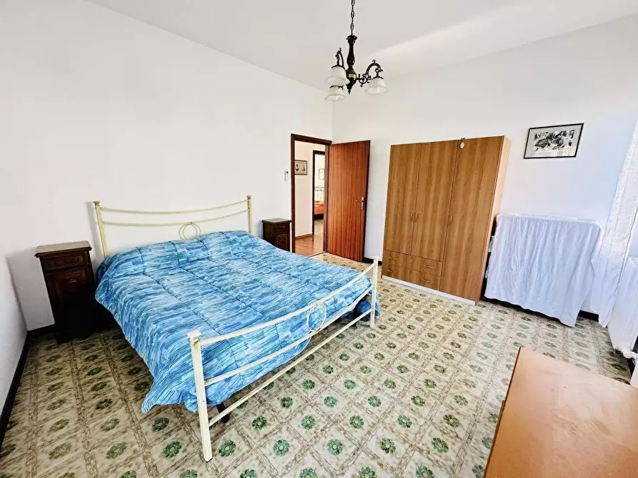 Immagine 17 di Appartamento in vendita  a Carrara